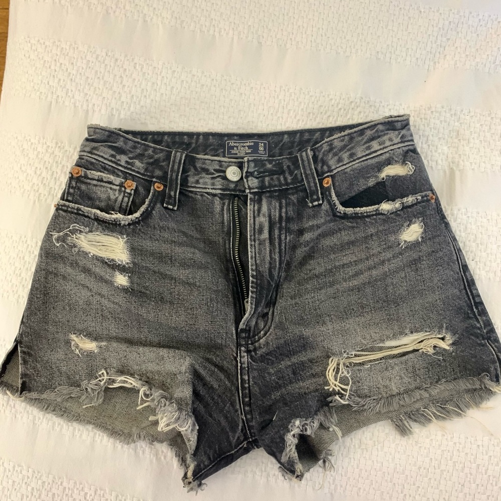 ABERCROMBIE SHORTS